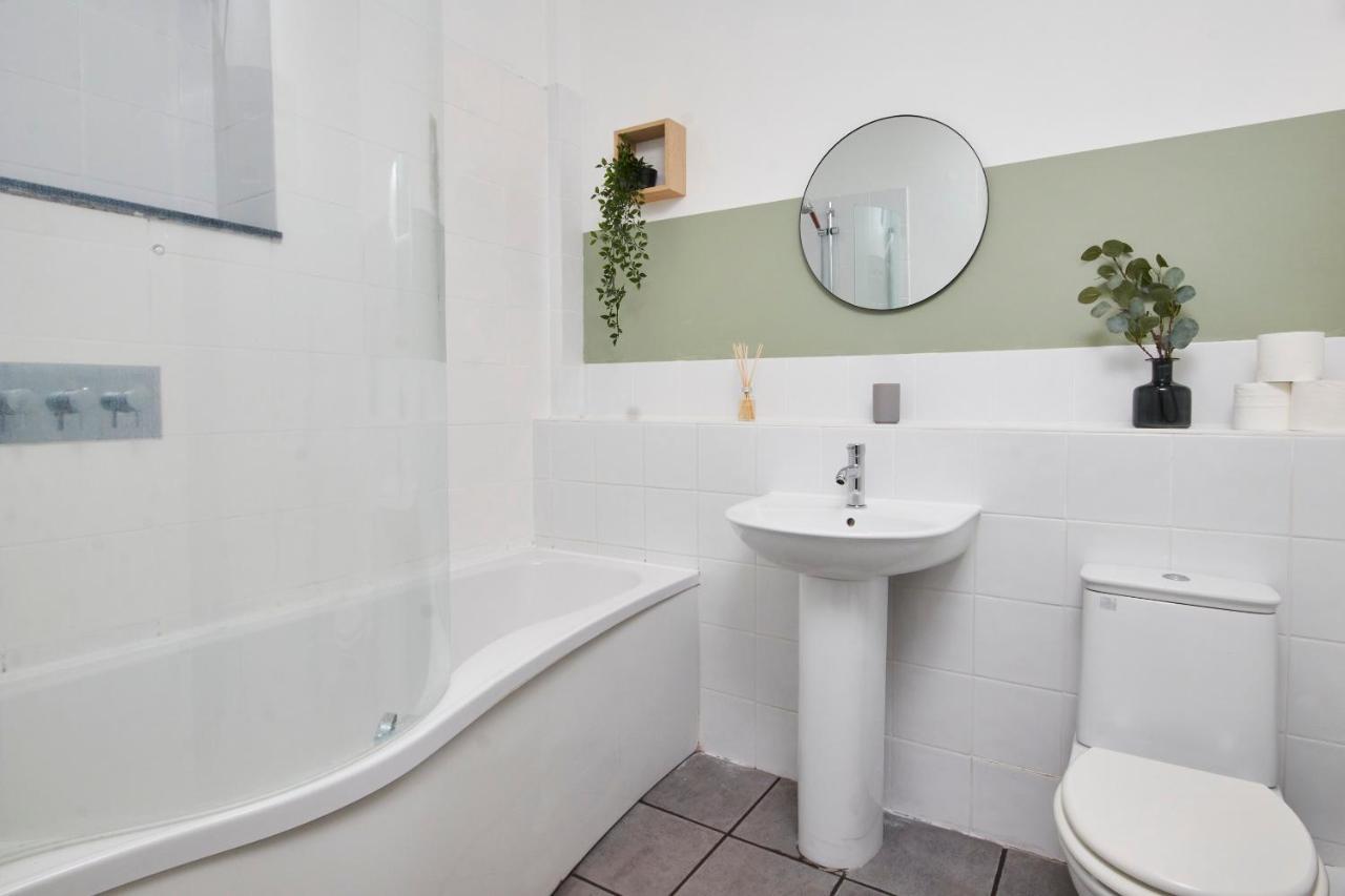 Wonderful Apartment In Bath With Garden - Sleeps 8 Exteriér fotografie